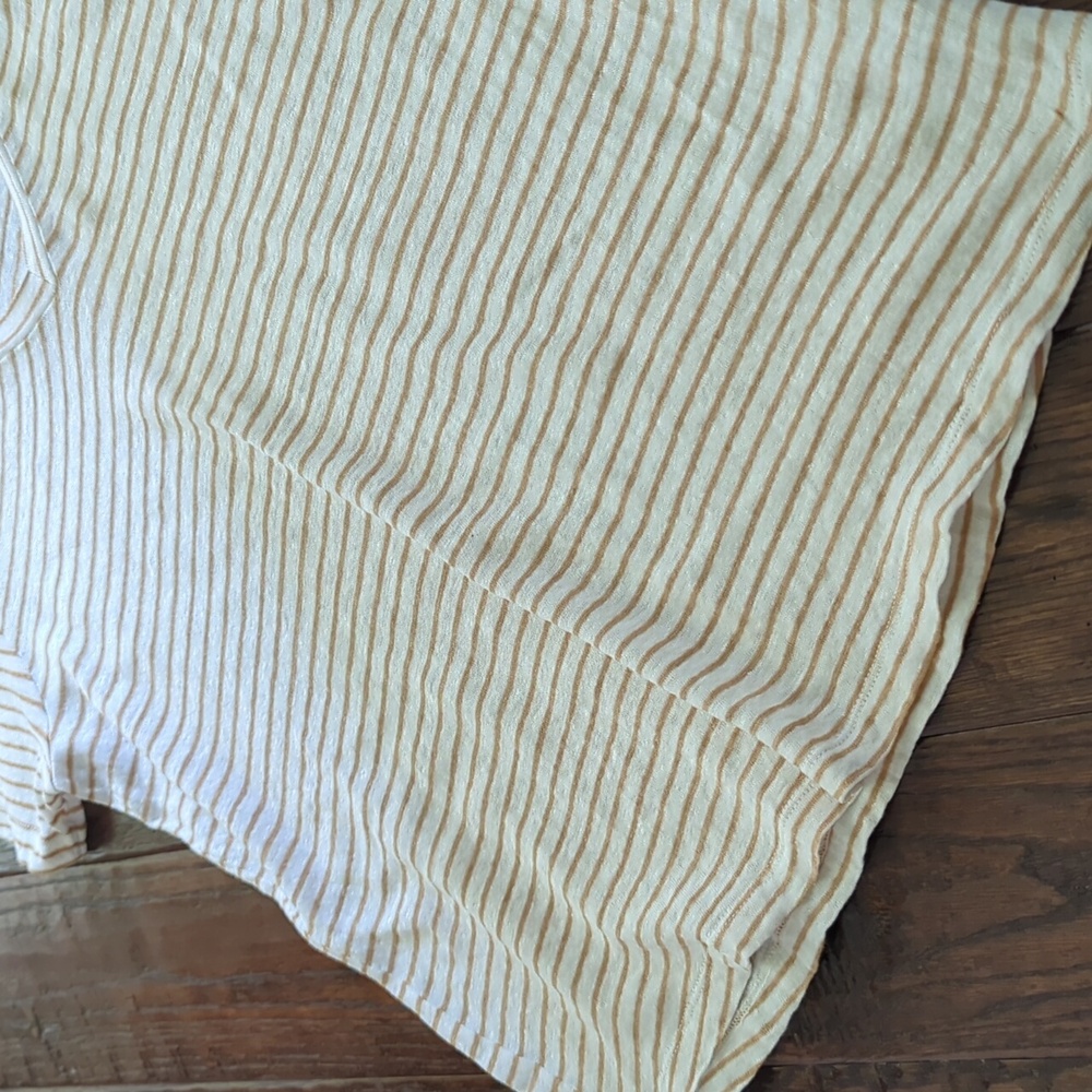 VINEYARD VINES I Tan & Creamy White Striped Linen V-Neck Short Sleeve Top, M - Picture 7 of 10